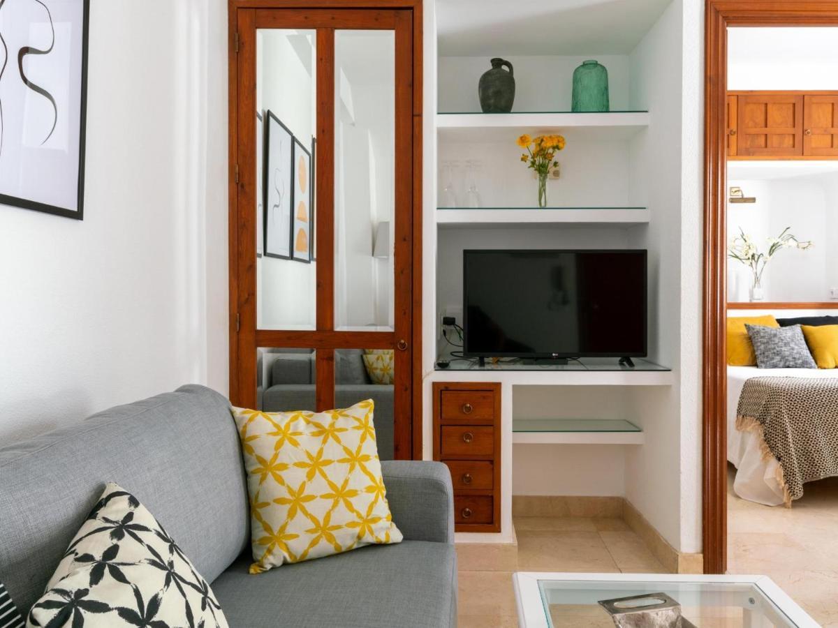 Vr Excelente Ubicacion Luminoso Apt Para Parejas Seville Exterior photo
