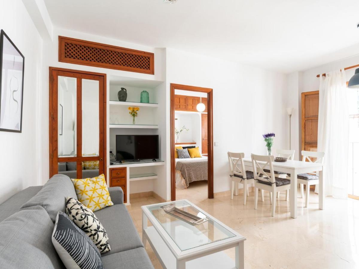Vr Excelente Ubicacion Luminoso Apt Para Parejas Seville Exterior photo