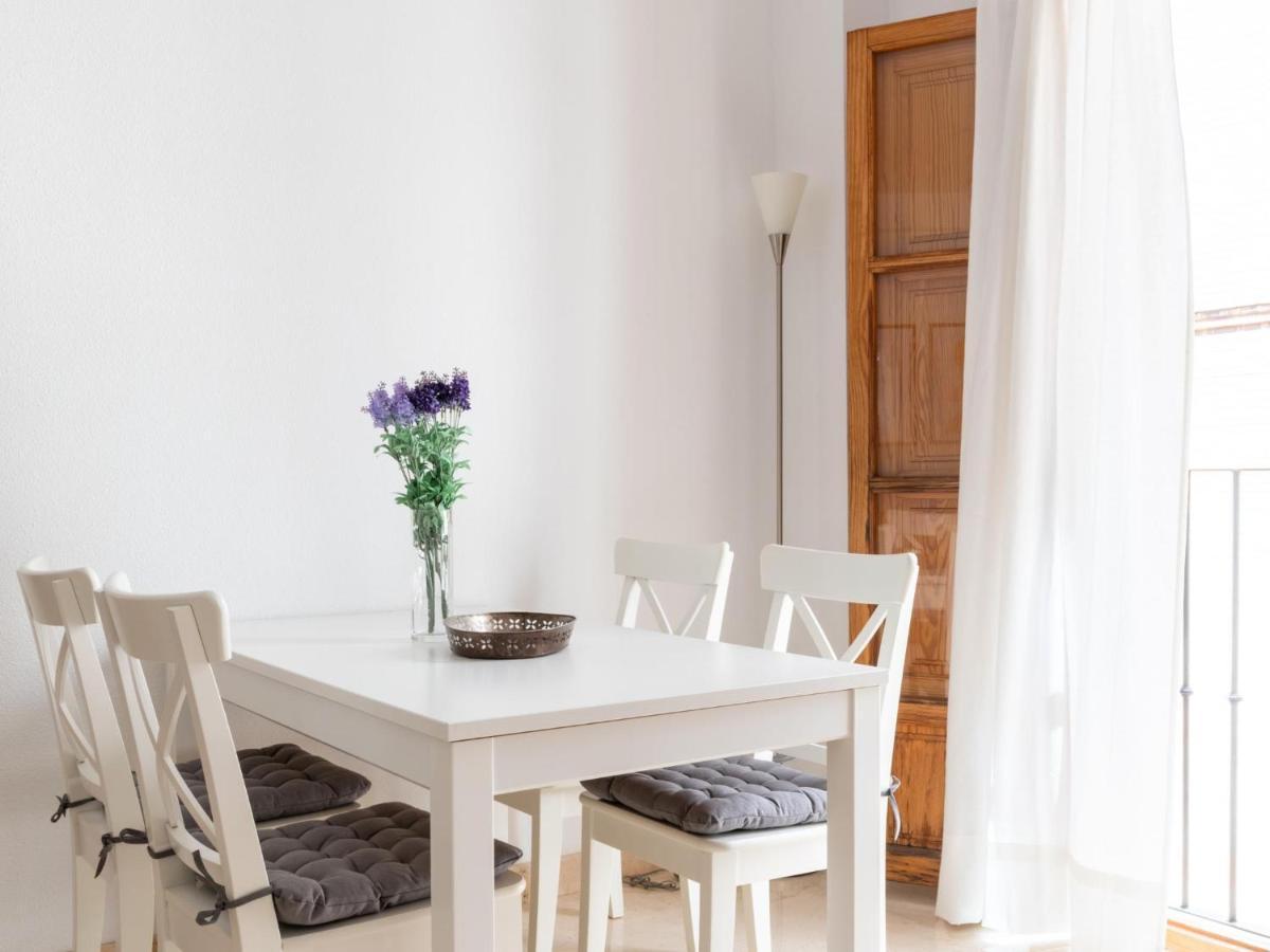 Vr Excelente Ubicacion Luminoso Apt Para Parejas Seville Exterior photo
